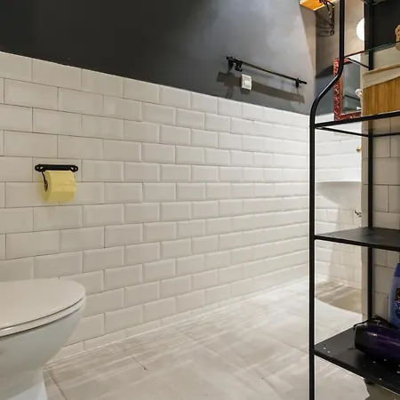 Westend With Loft Hide Away For Kids- Ac *