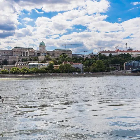 Apartament Westend With Loft Hide Away For Kids- Ac Budapesta
